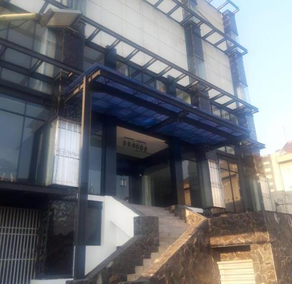 Zester Hotel Sidoarjo