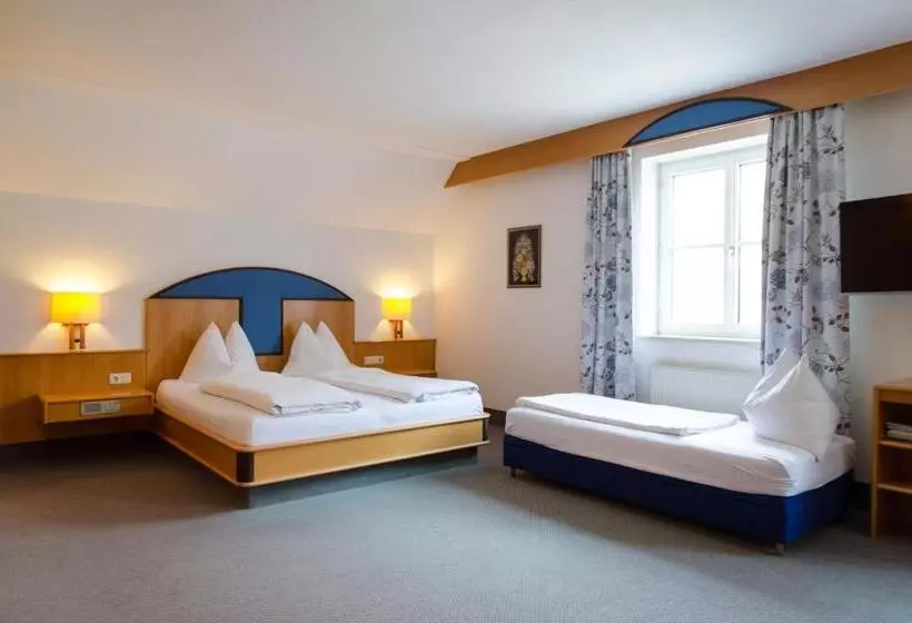 Goldenes Schiff Hotel Mietparkplätze