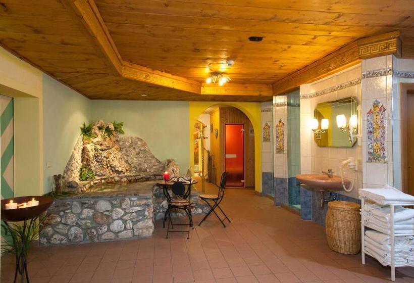 בית מלון כפרי Dorfer