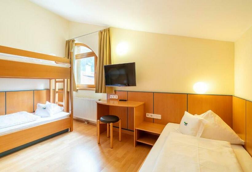 Отель Familien  Sportresort Brennseehof