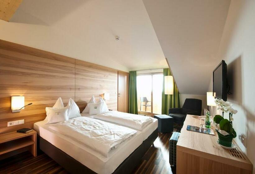 Отель Familien  Sportresort Brennseehof