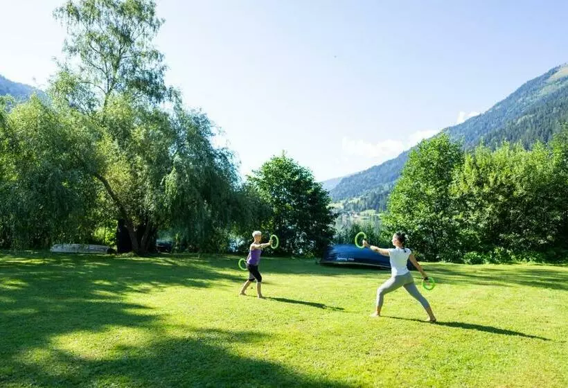 Hotelli Familien Sportresort Brennseehof