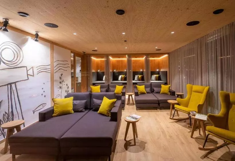 Hotelli Familien Sportresort Brennseehof