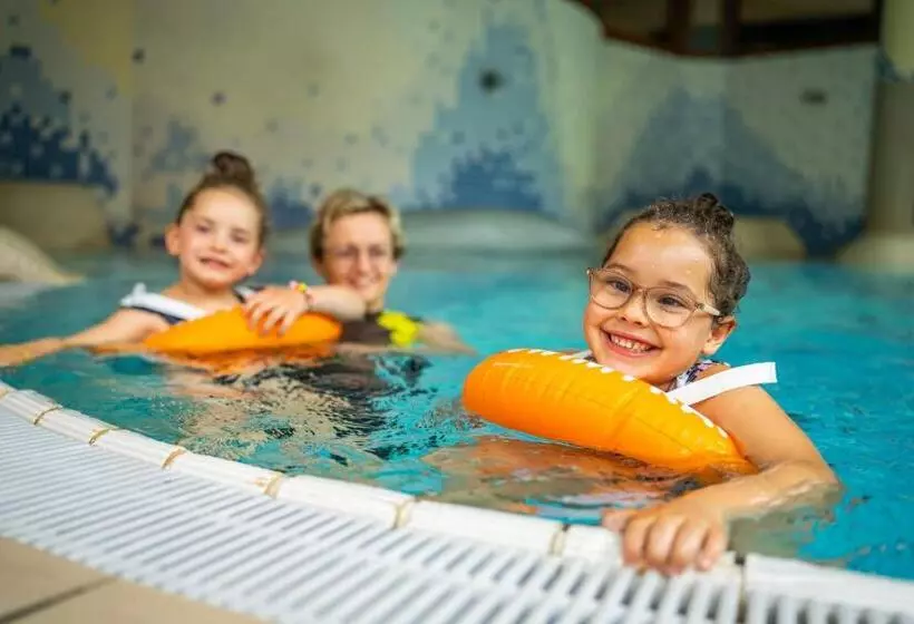 Hotelli Familien Sportresort Brennseehof