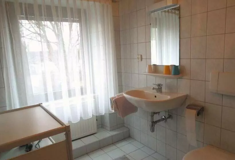 Hotelli Frühstückspension Kammerer