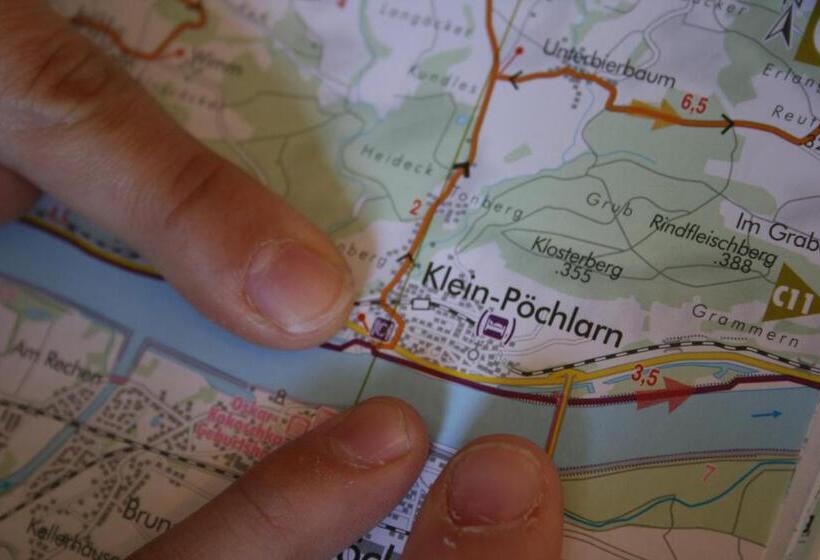 ホテル Frühstückspension Kammerer