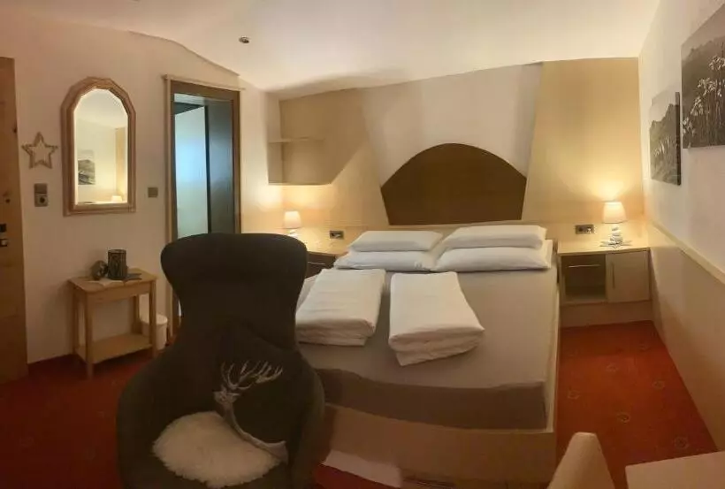 هتل Gästehaus Sissy