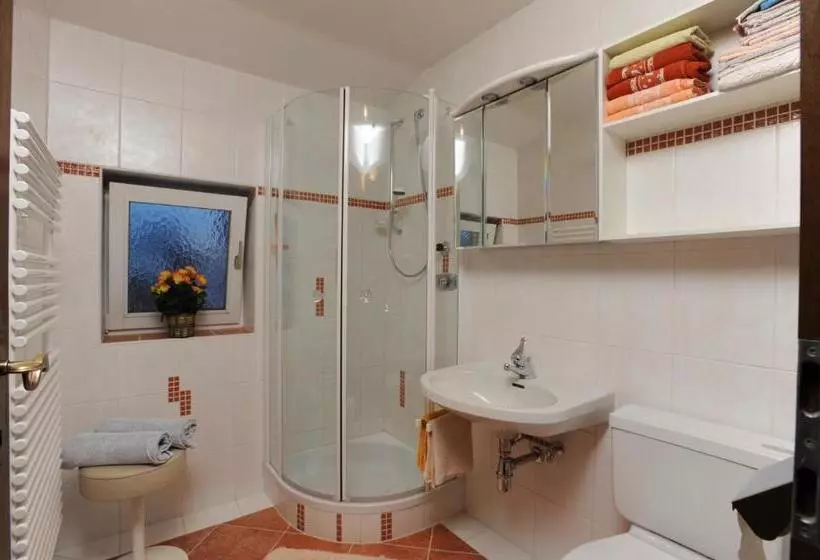 Hotelli Haus Moosbrugger