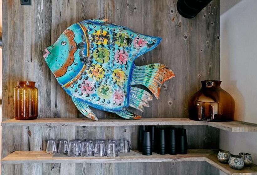 هتل Home Suite Home