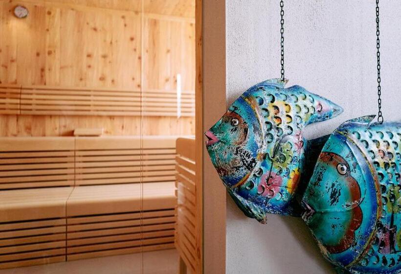 هتل Home Suite Home