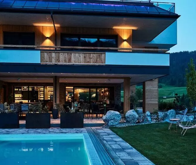 هتل Home Suite Home