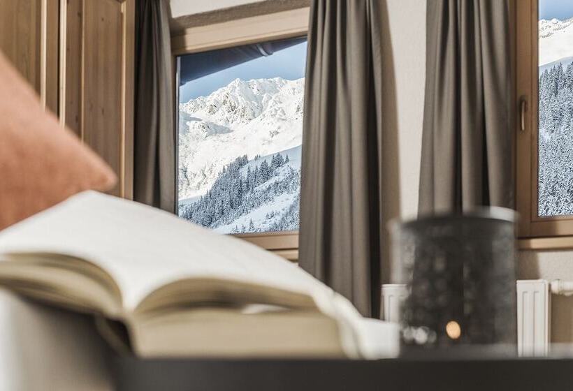 酒店 Montana Apartments