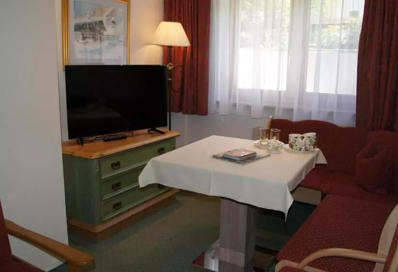ホテル Pension Hartenfels