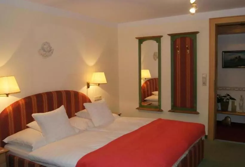 ホテル Pension Hartenfels