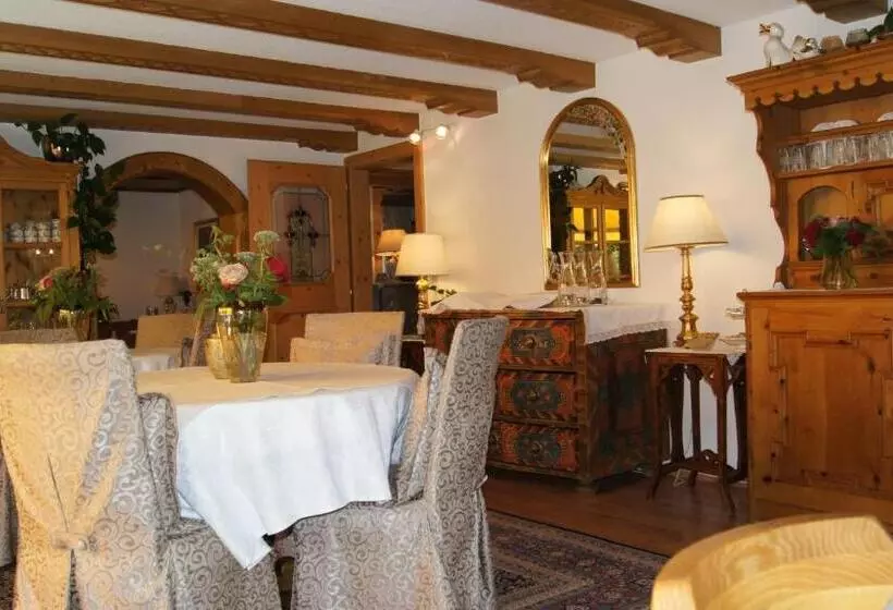 ホテル Pension Hartenfels
