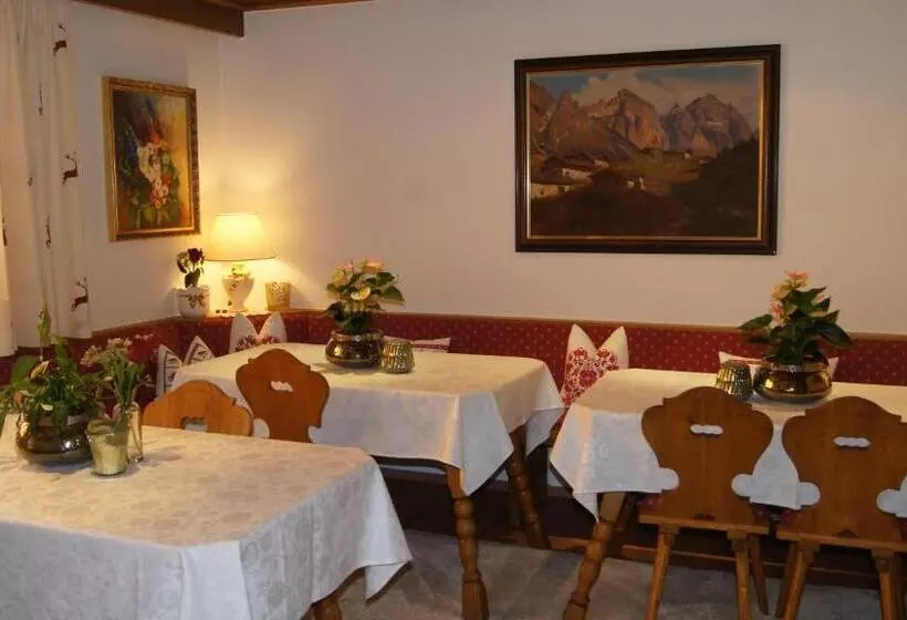ホテル Pension Hartenfels
