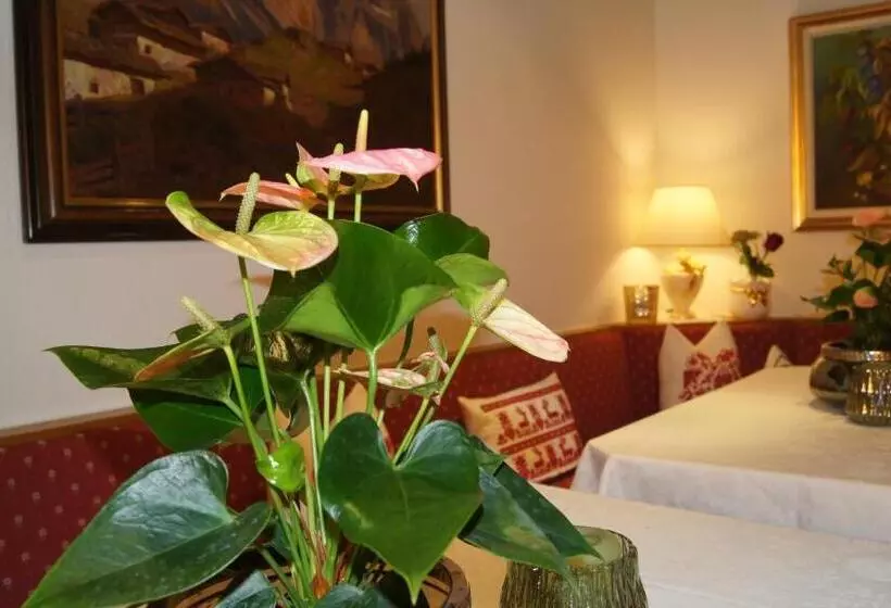 ホテル Pension Hartenfels