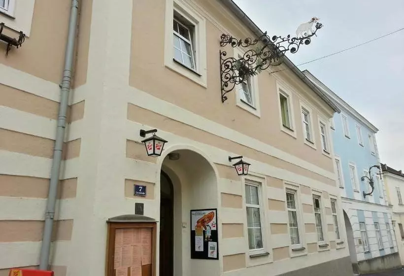 Hotelli Pension Weisses Lamm