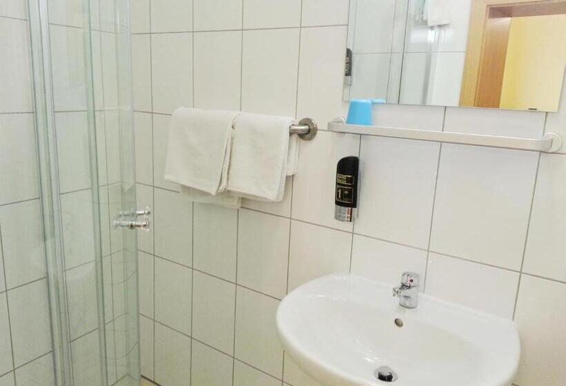 فندق Pension Weisses Lamm