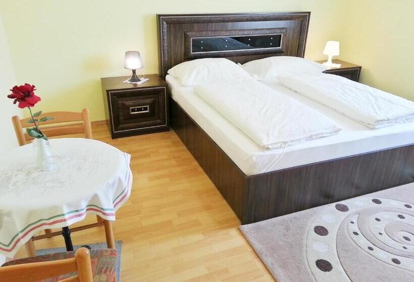 فندق Pension Weisses Lamm