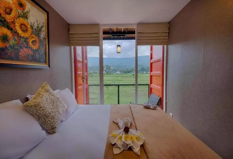 تختخواب و صبحانه Cubi Haus