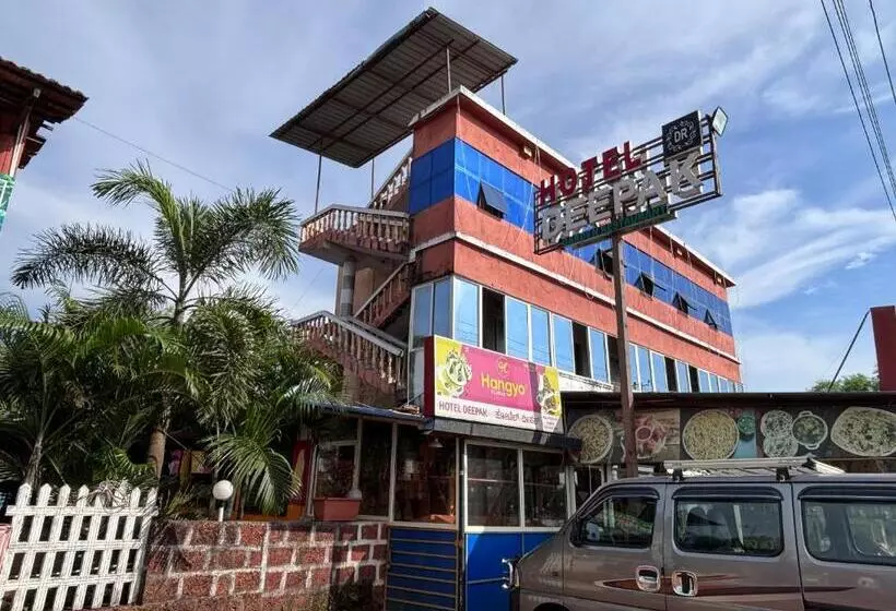 Hotel Staymaker Deepak