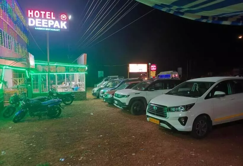Hotel Staymaker Deepak