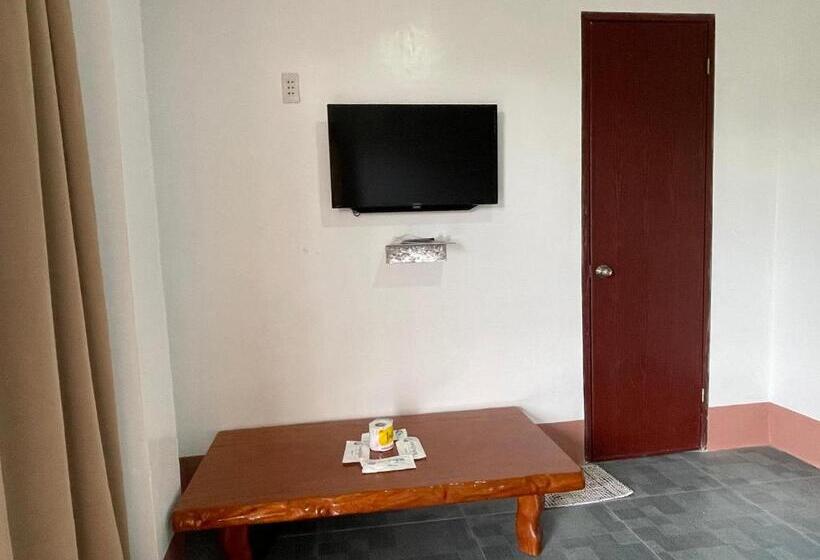 Langoyon Beach Resort