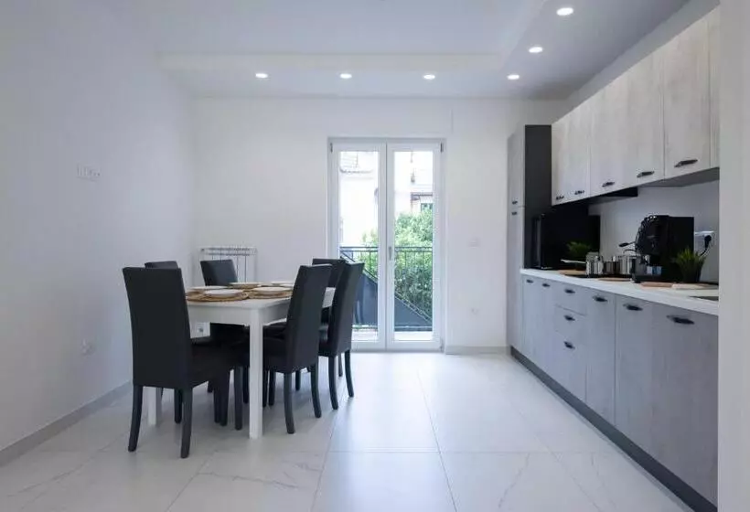 ペンション Ansiro Rooms Home Business