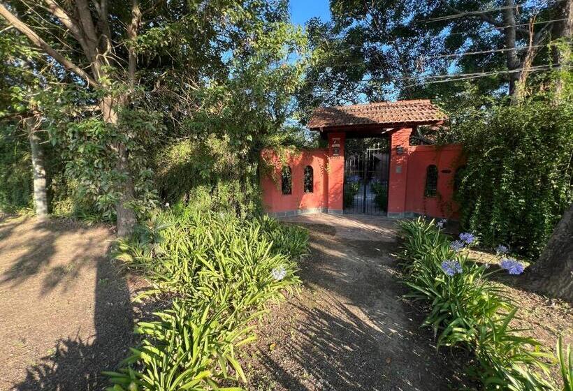 پانسیون Casa Los Agapantos