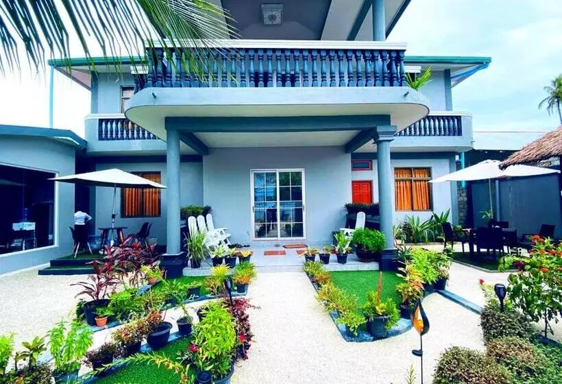 پانسیون Ekefaru Inn