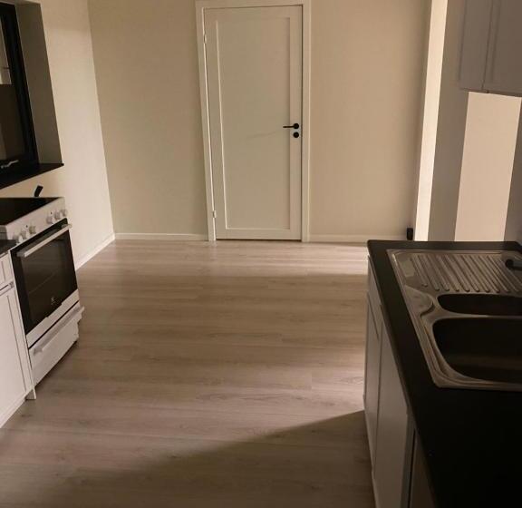 Пансион Familyroom #1 Appartmenthotel Oslo Adress Isabels Vei 16