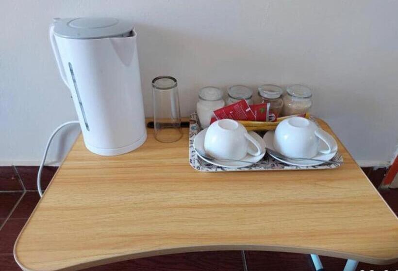 פנסיון Nyamish Lounge & Guest House