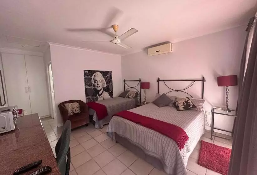 Pjs   B&b