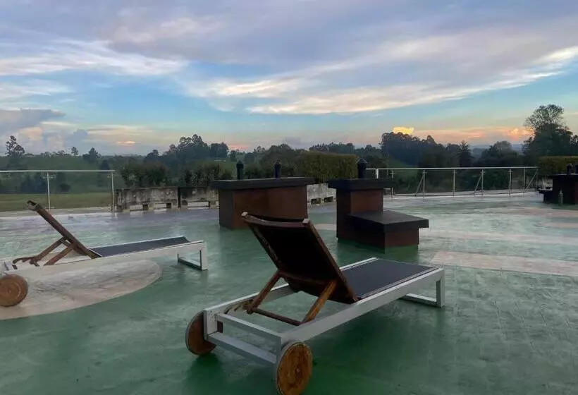 Hotelli Suite Con Vista Montaña Cercanía Al Aeropuerto