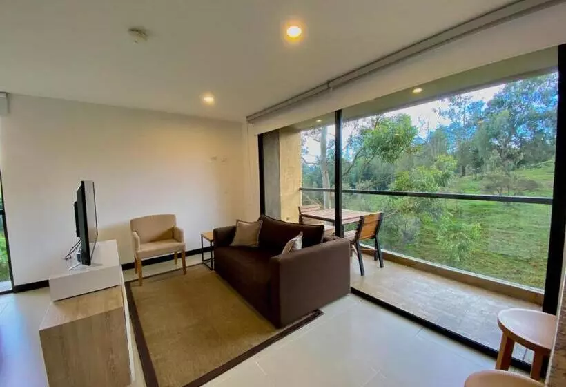 Hotelli Suite Con Vista Montaña Cercanía Al Aeropuerto