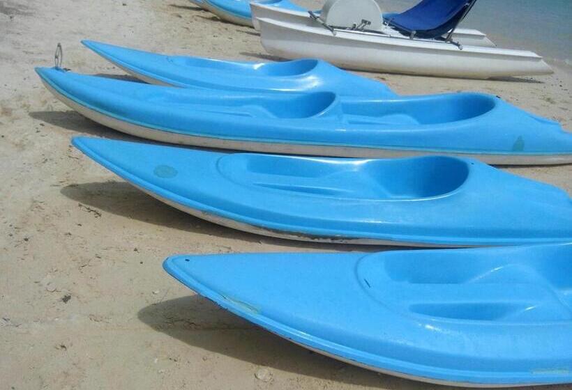 تختخواب و صبحانه Le Petit Paradis