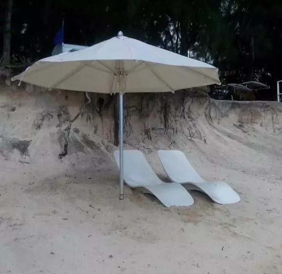 تختخواب و صبحانه Le Petit Paradis
