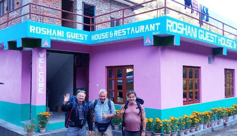 تختخواب و صبحانه Roshani Guest House And Restaurant Ngadi Bazar