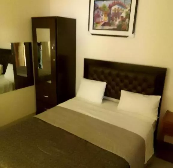 ホテル Hostal El Chachani