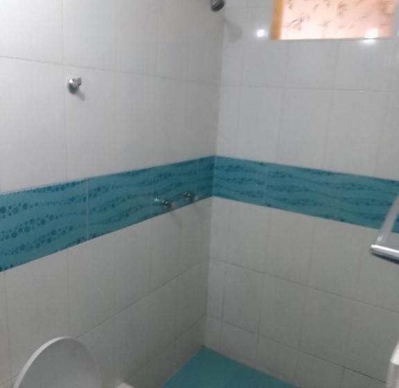 فندق Hostal El Chachani