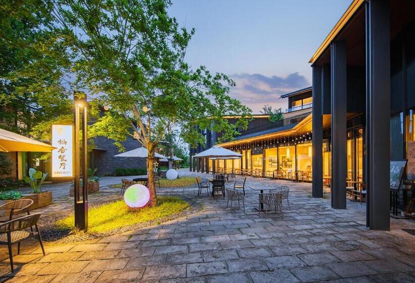 בית מלון כפרי Mogan Valley Resort