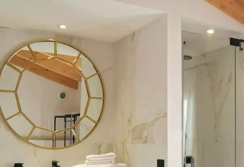 Hotelli Moonten Boutique Stay