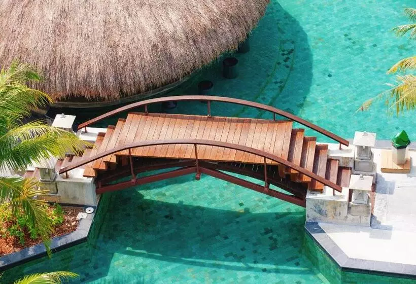 ホテル 普吉岛 迈考海滩水疗度假村pl  Maikhaolak Beach Village