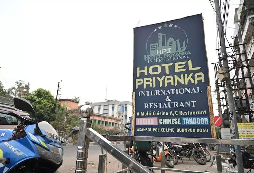 ホテル Priyanka International