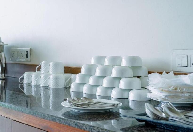 Hotel Saltstayz Executive Serviced Apartment Unitech Cyber Park & Near Huda City Metro