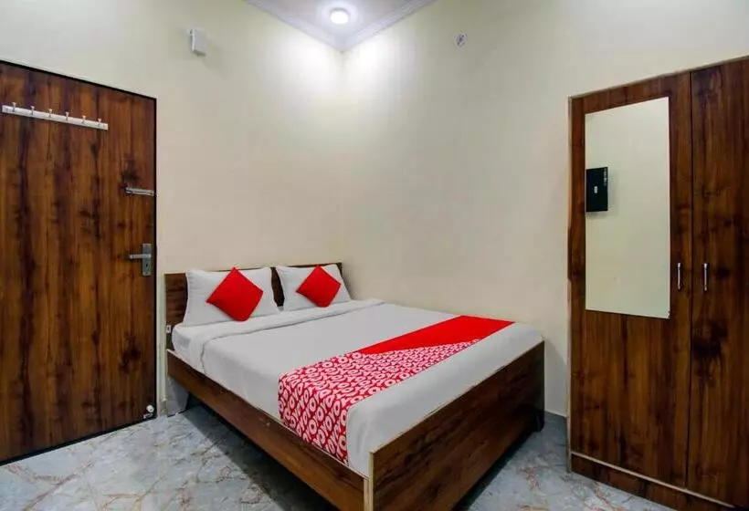 Hotelli O Moon Mahal