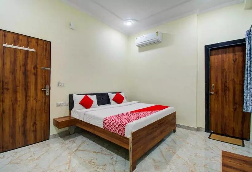 Hotelli O Moon Mahal