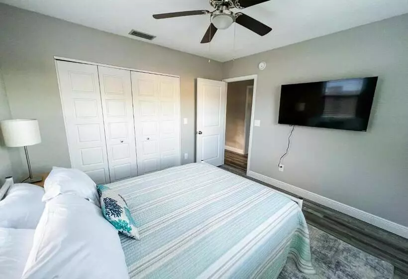 ペンション The Cottage