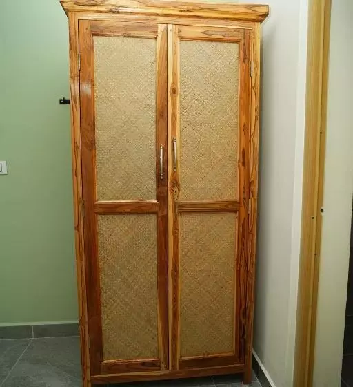 Majatalo Unga Veedu Pay And Stay